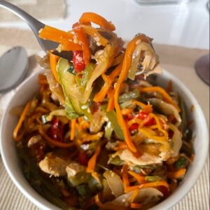 Wok Pollo con Vegetales