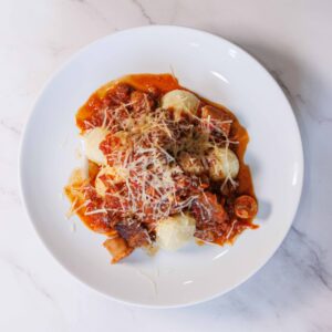 Gnocchis con Estofado de Carne (Ñoquis)